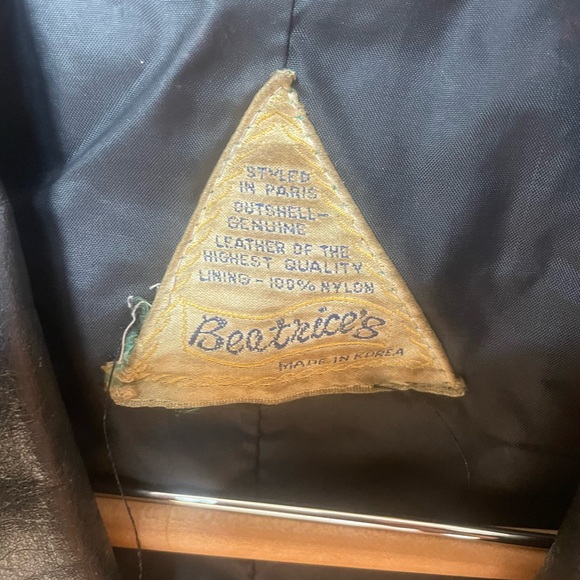 Vintage leather jacket with attached belt. In great shape. - Picture 2 of 3